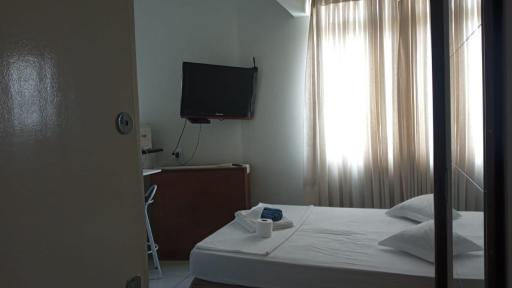 Quitinete - No centro de Londrina - Housity