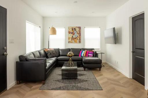 Coziest 1BD Bungalow 8min from airport, 4 min SoFi - Housity