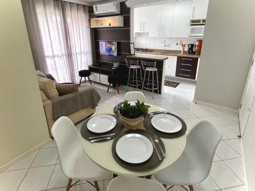 Apartamento central c/ Garagem e Wi-fi - Housity