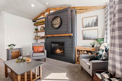 Sawtooth Shared Home with a Private 1 Bedroom - Housity