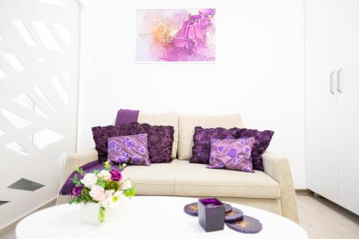 White home - Housity