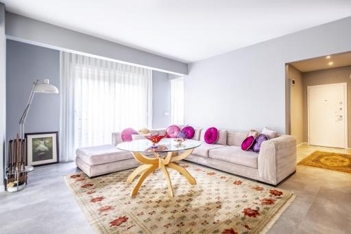 Colorful Flat next to Bostanci Marmaray Station - Housity
