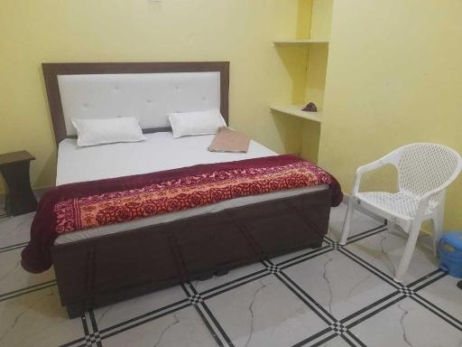 OYO Hotel Signature Inn - Housity
