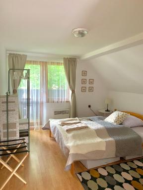 Chalupa Nad Lipou - Čičmany, turistika, sauna, krb - Housity