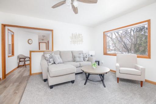 Cozy 3 Bedroom House in Quiet Neighborhood - Housity