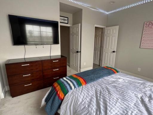 Cozy and Convenient Home w/ Private Pool in California! - Housity