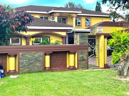 Eagle’s Bay - Housity