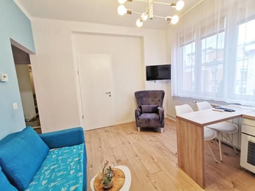 Blue and Rose Cozy - Quiet in the Best Location - Self Check-in - 5th Floor with Elevator - Housity