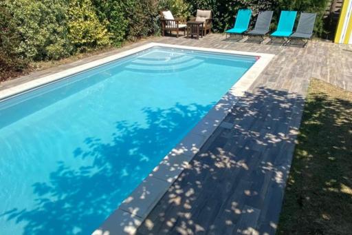Magnifique maison avec piscine - Housity