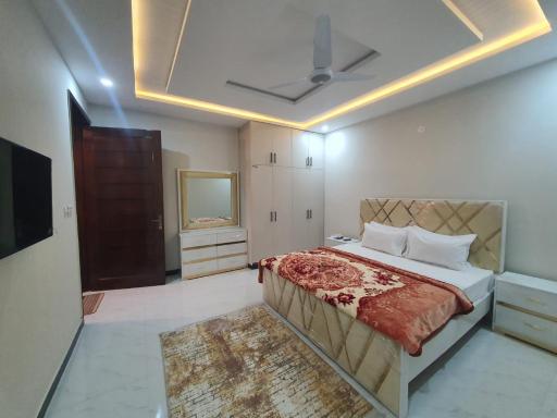 Transit Guest House - Housity