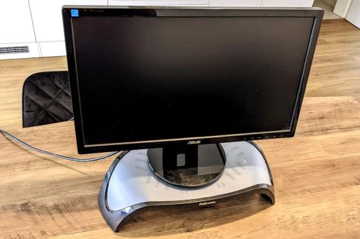 neue sonnige und zentrale Wohnung in Mering - Housity