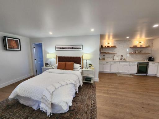 Newly Renovated Guesthouse with Private Pool - Housity