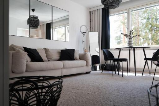 Tyylikäs hyvin varusteltu asunto. Oma autopaikka. - Housity