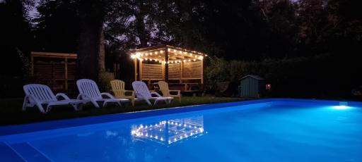 La Casa del Árbol Villarrica Cabañas-Piscina-Tinajas - Housity