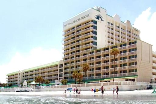 Sleeps 4: Family-Friendly Beach Condo and Resort - Housity