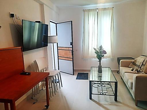 Un punto- 2 Bedroom Apartment - Hizvo