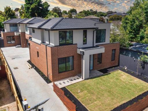 Brand new 4 bed in Chadstone - Housity