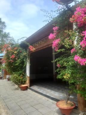 Nhà Nghỉ LINDA bải bất hòn sơn - Housity