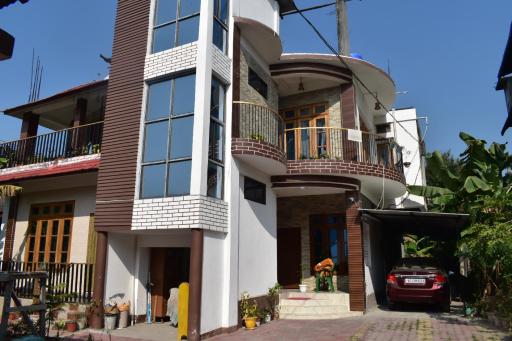 Purabi's Nest - Housity
