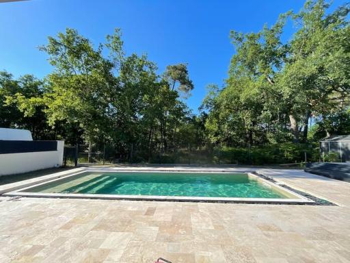 Magnifique villa avec piscine - Housity