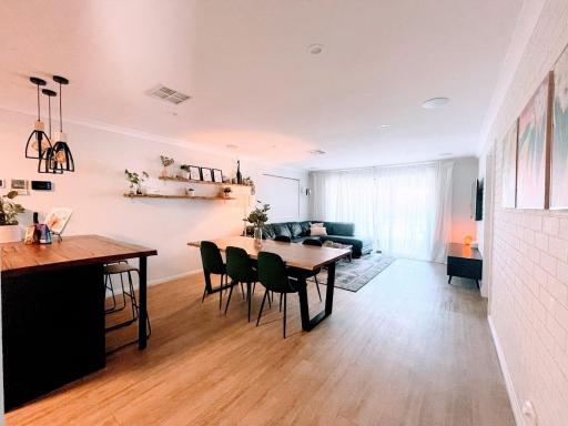 Luxe Family Retreat! Pool, Sauna, Playground, Netflix, Disney Plus - Housity
