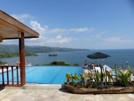 Nirvana Heights Hotel - Housity