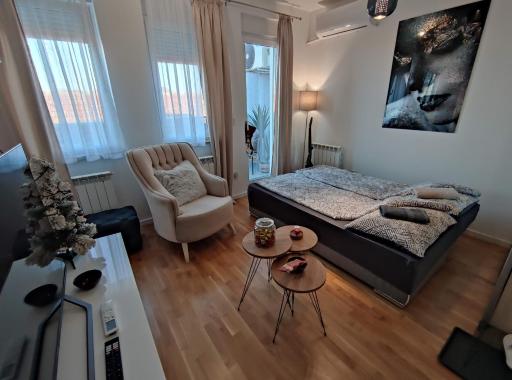 BellaCasa AirportStudio - Housity