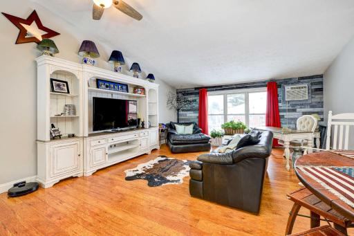 Cozy Manchester Getaway Near Skiing! - Housity