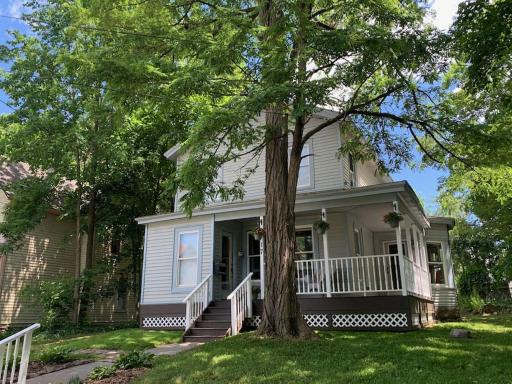 A Bonnie Place - Housity
