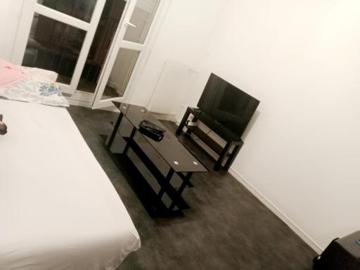 Joli Studio avec Balcon proche de tout - Housity