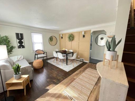 New! Cozy 4-bedroom w/ free parking. Dogs welcome! - Housity