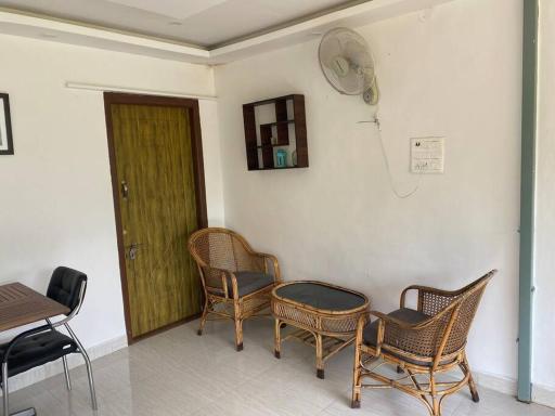 Cheerful 2 bedroom Private Farmhouse stay - Housity