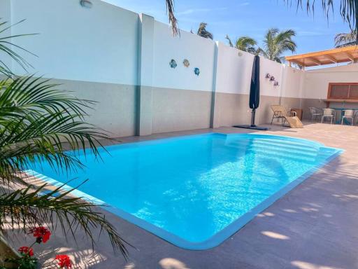 Casa de playa + WIFI, piscina y áreas verdes - Housity