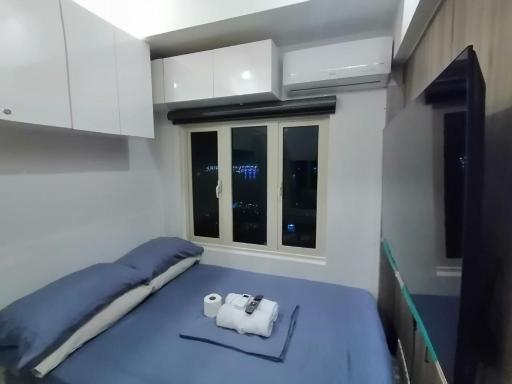 Penthouse unit at Coast Residences Walking to PICC/Star City - Housity