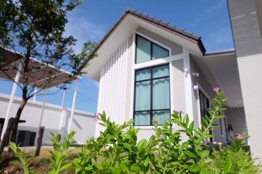 KazokuPoolvillaChaAmHuahin - Housity