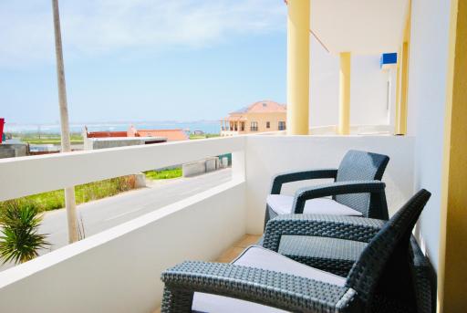 Catarina House - Baleal Beach, Balcony, Pool - Housity
