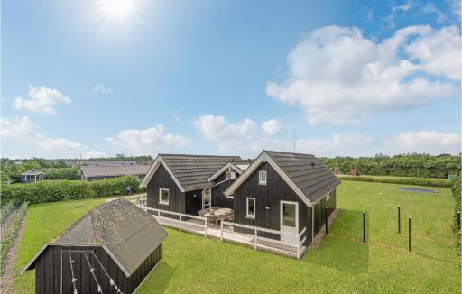 Four-Bedroom Holiday Home In Tarm - Housity