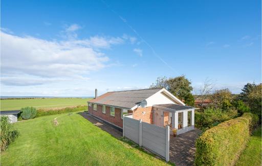 Cozy Home In Vinderup With House Sea View - Housity