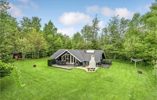 3 Bedroom Stunning Home In Fjerritslev - Housity