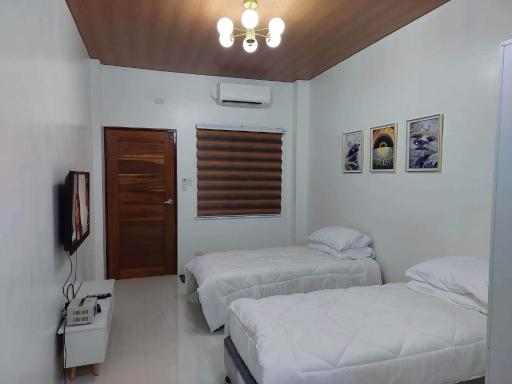FLB Apartelle Los Banos - Housity
