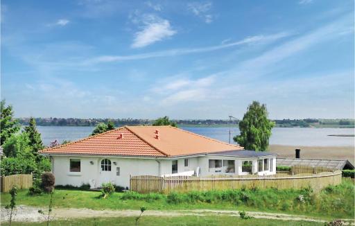 Holiday Home Kystsvinget - Housity