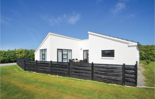 Three-Bedroom Holiday Home In Vestervig - Housity