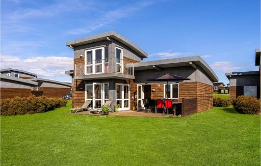 Beautiful Home In Faaborg With Sauna - Housity
