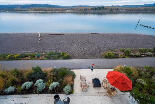 McMenamins Kalama Harbor Lodge - Housity