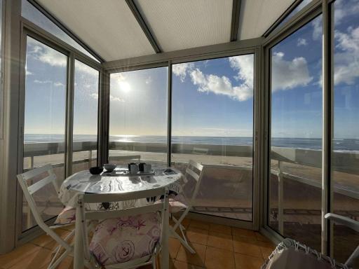 T2 avec Garage à 50m de la Plage, Saint-Gilles-Croix-de-Vie - FR-1-224-300 - Housity