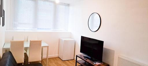 Enterprise House - Housity