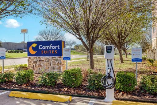 Comfort Suites - Housity