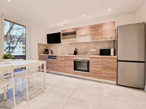 Tolstov Apartments - City Apartments with 1 or 2 Rooms - 15 Min to Messe DUS and Old Town DUS - Housity