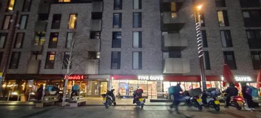 Luxury 2 Bedroom Apartment in London - Housity
