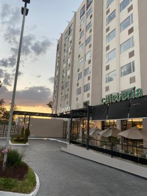 ZEGEN HOTELES Desayuno Incluido - Housity
